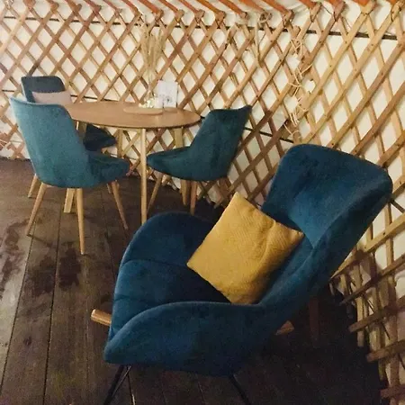 Yurt - Jurticka *